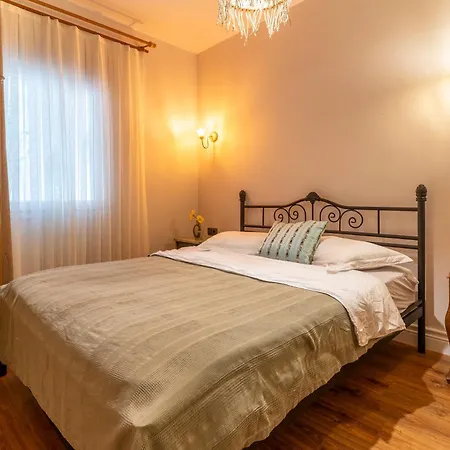 Mediha Hanim Konagi Alacati *