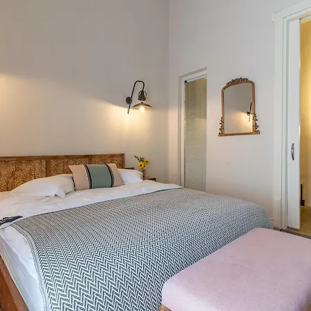 Mediha Hanım Konağı Alaçatı Çeşme