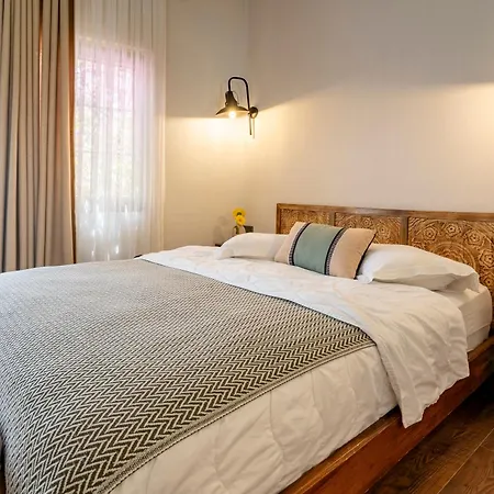 Mediha Hanım Konağı Alaçatı *